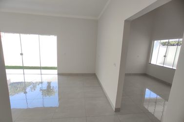 Casa &agrave; venda - 130m&sup2; - Jardim Tropical