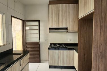Casa &agrave; venda - 95m&sup2; - Parque Residencial Montreal