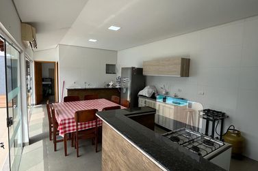Casa &agrave; venda - 360m&sup2; - Jardim Indai&aacute;