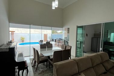 Casa &agrave; venda - 360m&sup2; - Jardim Tamoio