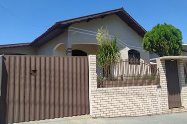 Casa &agrave; venda - 290m&sup2; - -