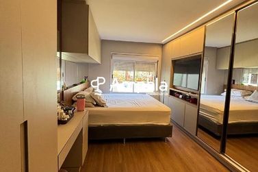 Casa &agrave; venda - 214m&sup2; - Recanto Tropical