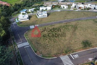 Terreno &agrave; venda - 272m&sup2; - Zona III