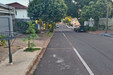Terreno &agrave; venda - 525m&sup2; - Zona VII