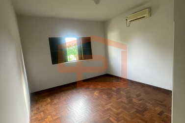 Casa &agrave; venda - 185m&sup2; - Jardim Indai&aacute;