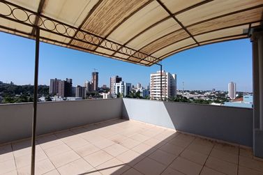 Sal&atilde;o Comercial para alugar - 185m&sup2; - ZONA I