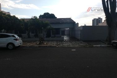 Sala Comercial &agrave; venda - 180m&sup2; - Zona I