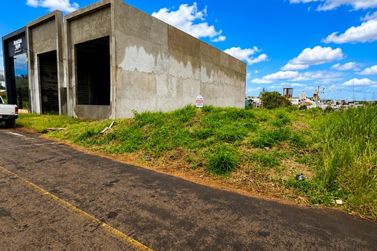 Terreno &agrave; venda - 300m&sup2; - PARQUE RESIDENCIAL DA GAVEA