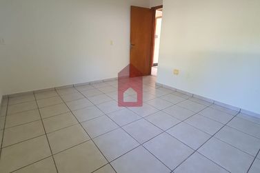 Casa para alugar - Jardim Aratimb&oacute;