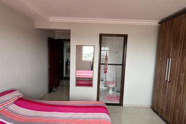 Apartamento &agrave; venda - 182m&sup2; - Centro