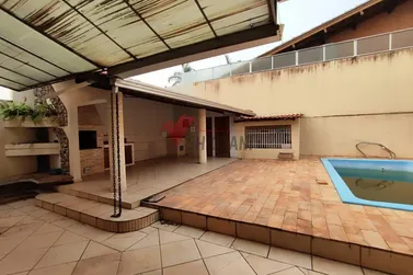 Casa para alugar - ZONA I