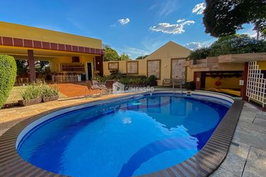 Casa &agrave; venda - 510m&sup2; - Zona II
