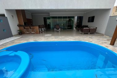 Casa &agrave; venda - 360m&sup2; - Jardim Tamoio