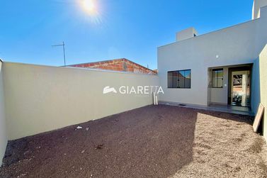 Casa &agrave; venda - 49m&sup2; - JARDIM PINHEIRINHO