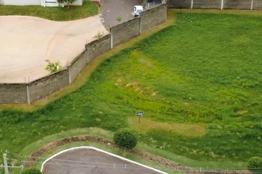 Terreno &agrave; venda - 315m&sup2; - Parque Residencial Interlagos