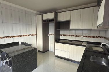 Sobrado &agrave; venda - 180m&sup2; - Jardim Oriente