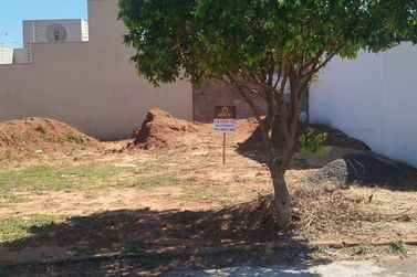 Terreno &agrave; venda - 125m&sup2; - Jardim Janina