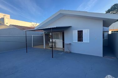 Casa para alugar - 100m&sup2; - Jardim Alphavile