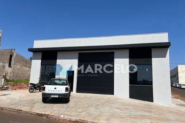 Sal&atilde;o Comercial &agrave; venda - 300m&sup2; - Jardim dos Pioneiros II