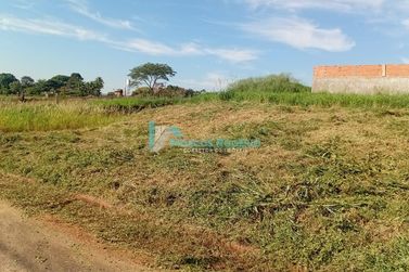 Terreno &agrave; venda - 216m&sup2; - Jardim Tokio