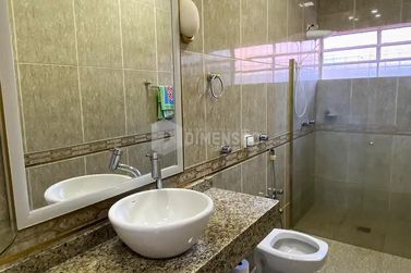 Casa &agrave; venda - 380m&sup2; - Zona I