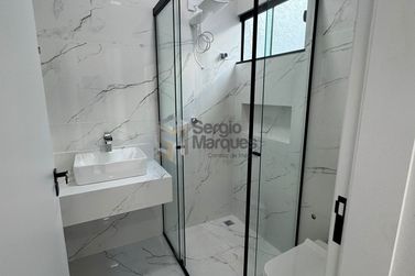 Casa &agrave; venda - 90m&sup2; - Jardim Cima