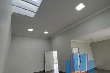 Casa &agrave; venda - 127m&sup2; - Parque Residencial Metropolitano