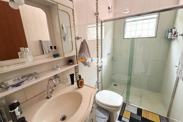 Casa &agrave; venda - 130m&sup2; - Jardim Villa Romana