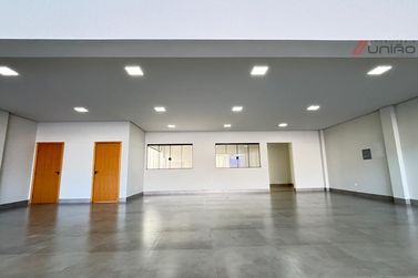 Sal&atilde;o Comercial para alugar - 358m&sup2; - Parque Residencial da G&aacute;vea