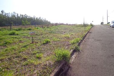 Terreno &agrave; venda - 255m&sup2; - Parque Viena