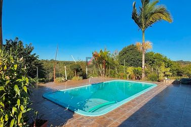 Ch&aacute;cara &agrave; venda - 8811m&sup2; - Conjunto Habitacional Sonho Meu