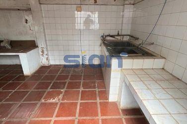 Casa para alugar - 308m&sup2; - Zona III