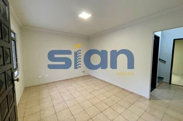 Casa para alugar - 180m&sup2; - Zona I