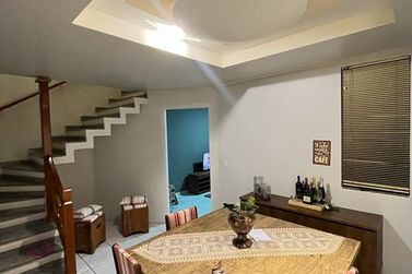 Sobrado &agrave; venda - 240m&sup2; - Jardim Am&eacute;rica I