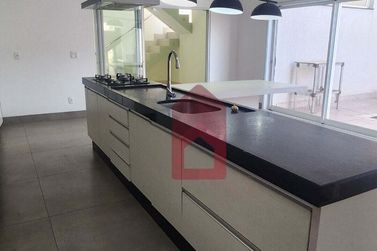 Casa &agrave; venda - 252m&sup2; - Jardim Am&eacute;rica