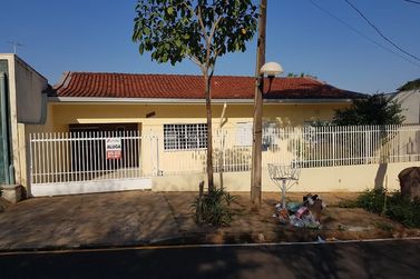 Casa &agrave; venda - 231m&sup2; - Jardim Birig&uuml;i