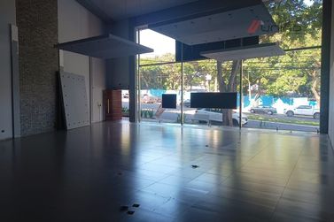 Sal&atilde;o Comercial para alugar - 336m&sup2; - Centro