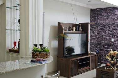 Sobrado &agrave; venda - 292m&sup2; - Zona 3