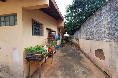 Casa &agrave; venda - 200m&sup2; - Zona III