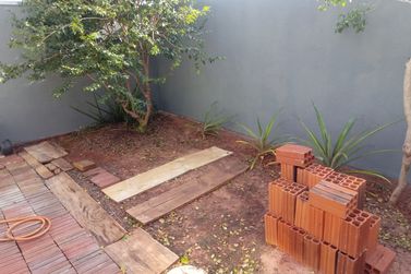 Casa &agrave; venda - 83m&sup2; - Jardim Real