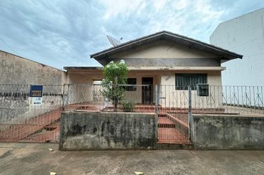 Casa &agrave; venda - 490m&sup2; - Zona II