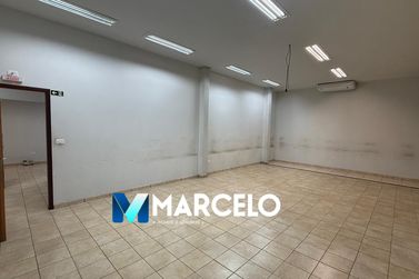 Sal&atilde;o Comercial para alugar - 500m&sup2; - Zona VI