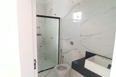 Sobrado &agrave; venda - 200m&sup2; - Jardim Tropical