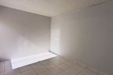 Casa para alugar - 324m&sup2; - ZONA V