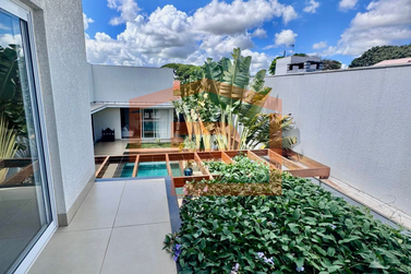 Casa &agrave; venda - 261m&sup2; - Zona II