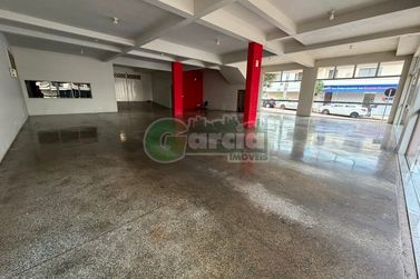 Sal&atilde;o Comercial para alugar - Zona II