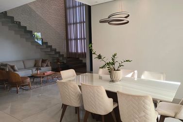 Casa para alugar - 200m&sup2; - Paysage Essenza Condom&iacute;nio