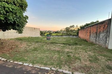 Terreno &agrave; venda - 391m&sup2; - Cidade Jardim II