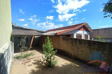 Casa &agrave; venda - 360m&sup2; - Parque Tarum&atilde;