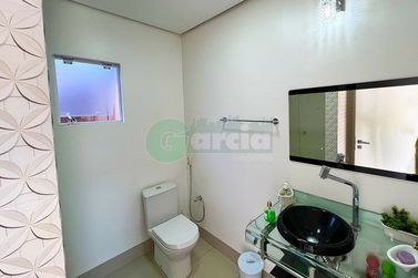 Casa &agrave; venda - 330m&sup2; - .